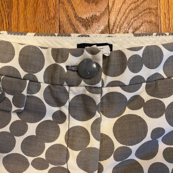 J CREW Cream & Grey Polkadot 100% Cotton Shorts(4) - Picture 7 of 8